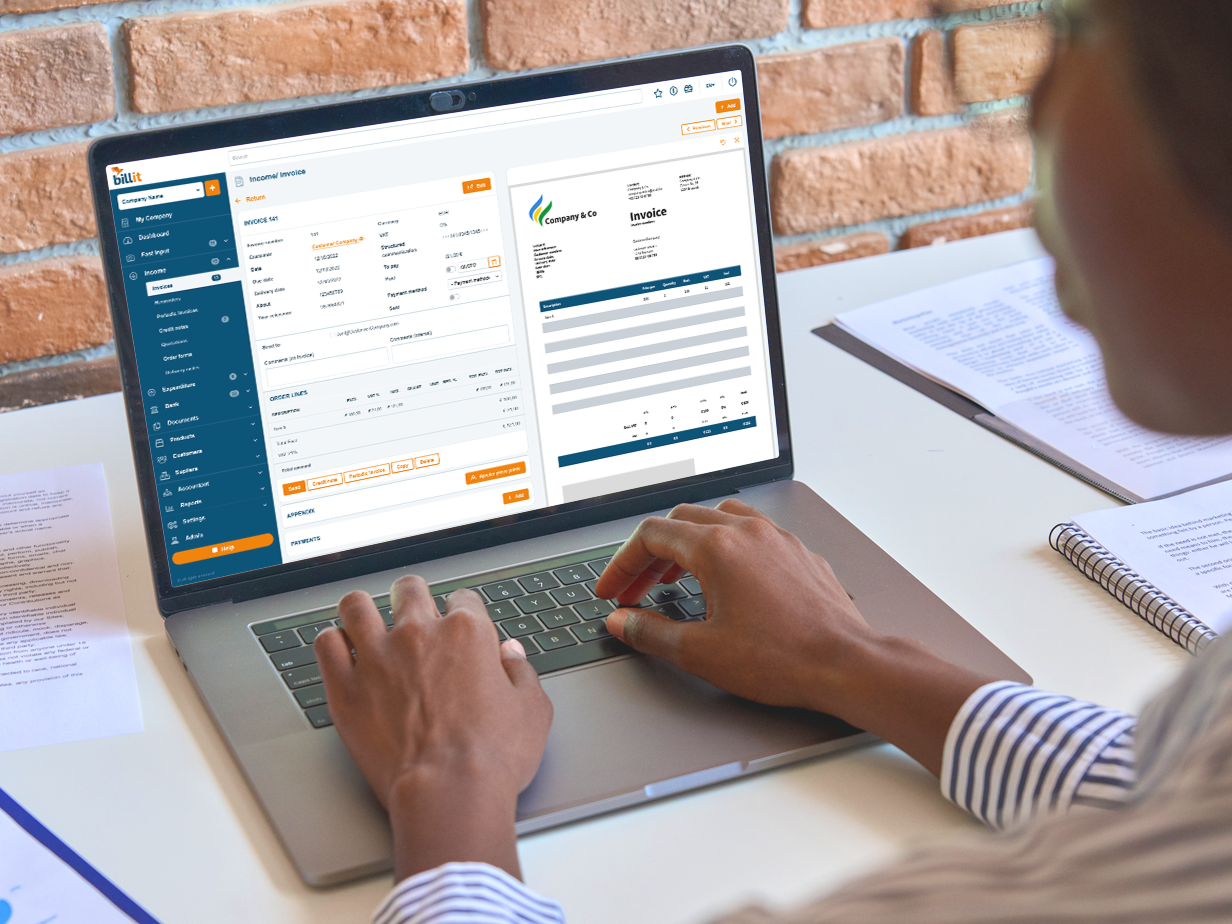Laptop - Create Invoice 616 X 462 EN